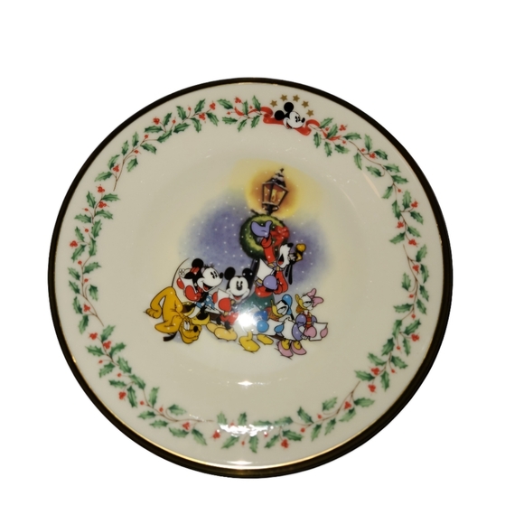 NEW 2pcs Lenox Holiday Disney Mickey Mouse Christmas Disney 2pc salad pl… - Picture 8 of 11